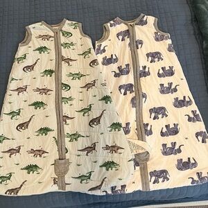 Burt’s Bees sleep sacks | Dinosaurs and Elephants | M 6-12 months